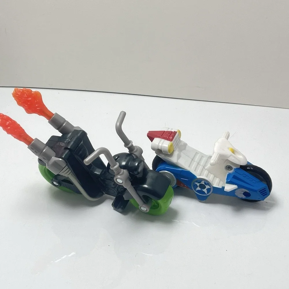 Imaginext‎ & Playskool Heroes Figures, Bikes Jet And Shark - 20 Total